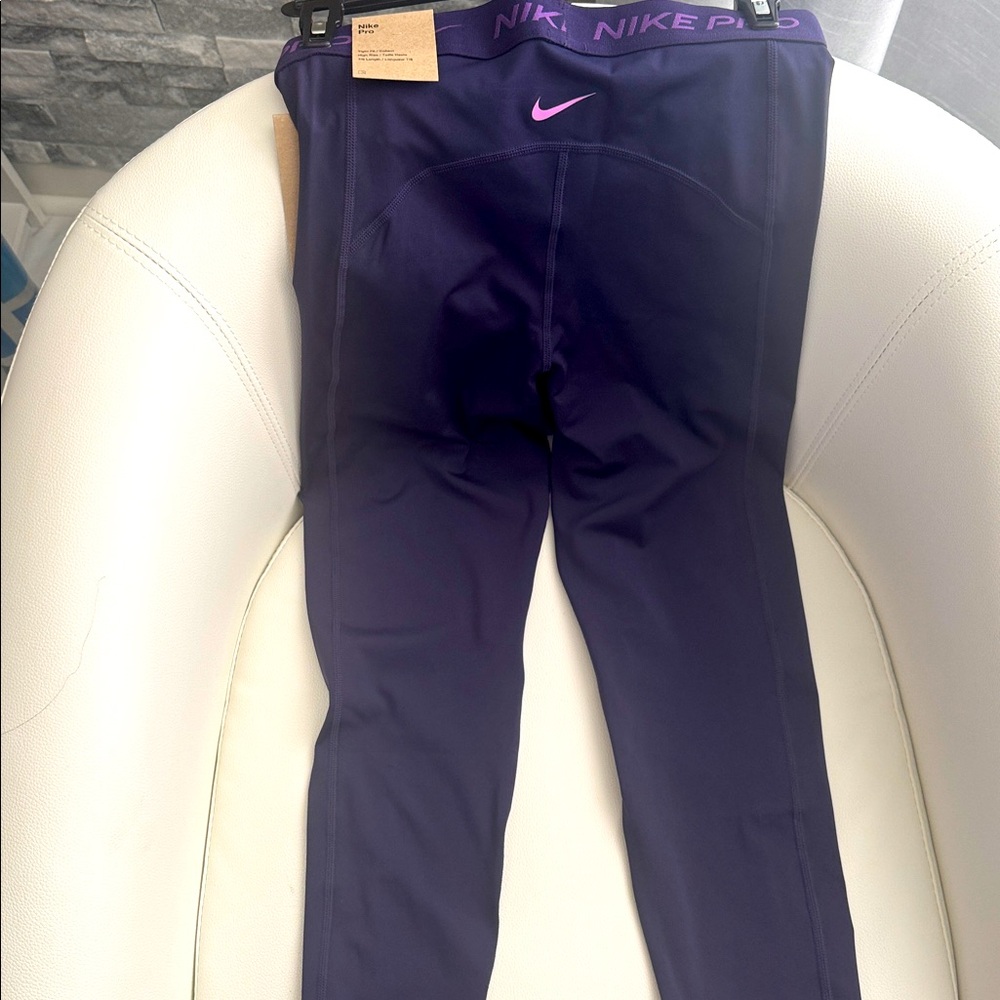 NWT. Nike Pro Women’s Dri-Fit Training Leggings. Color: Purple. Size: S/M - Picture 3 of 5
